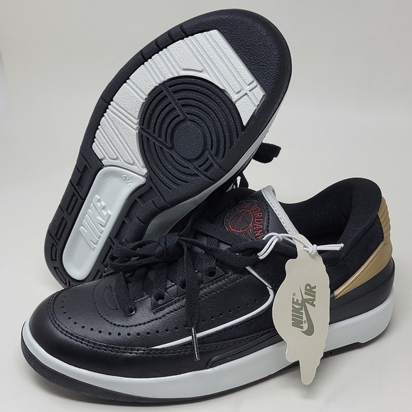 Nike Air Jordan 2 Retro Low Black White Sneakers DX4401-001 Women's Size 6.5 New - Picture 1 of 11